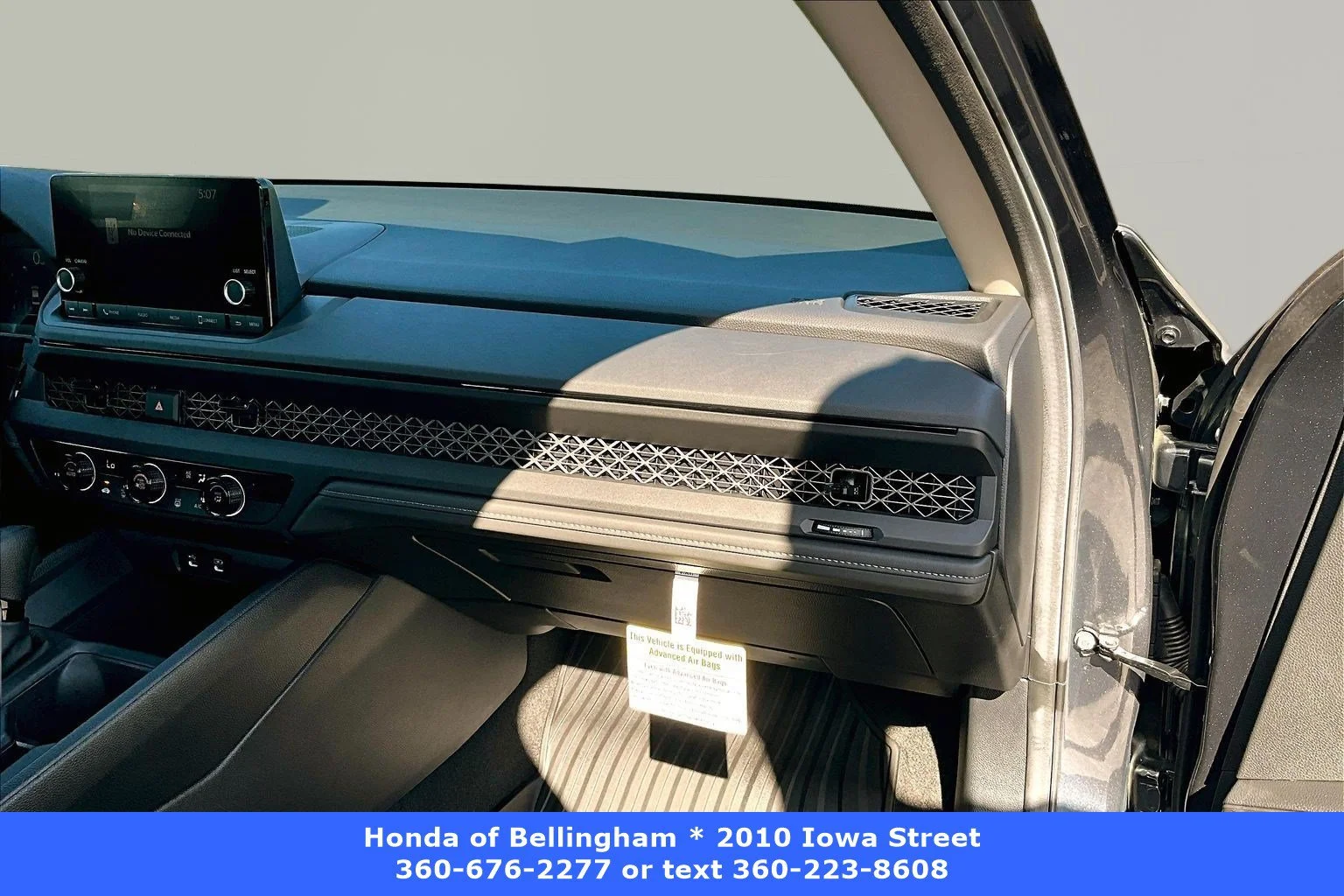 2025 Honda Accord LX - Photo 23