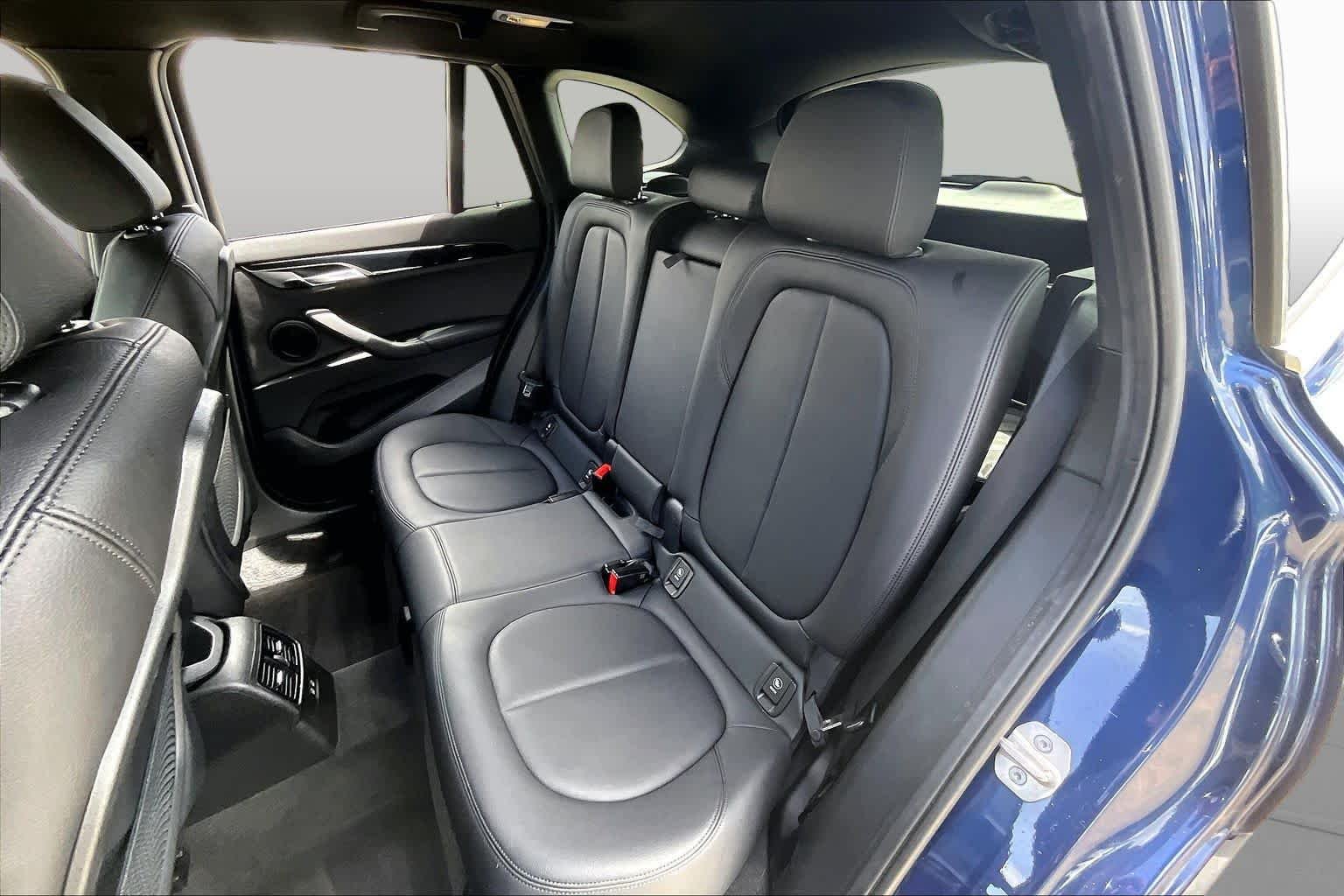 Used 2021 Phytonic Blue Metallic BMW sDrive28i image 19