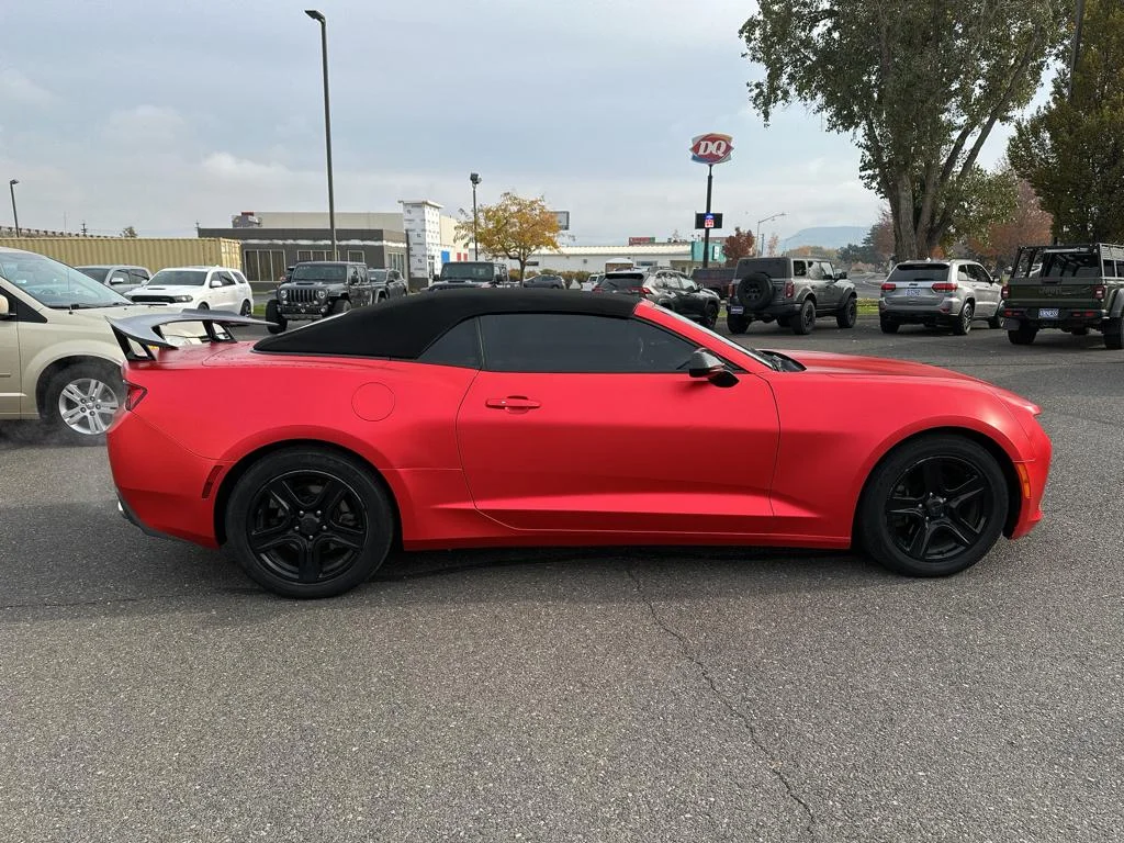 Used 2018 Red Chevrolet 1LT image 6