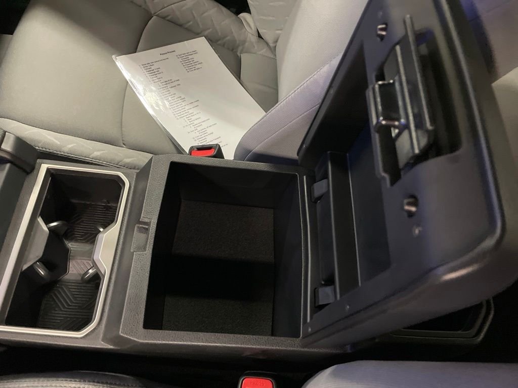 2026 Toyota Tacoma SR5 - Photo 17