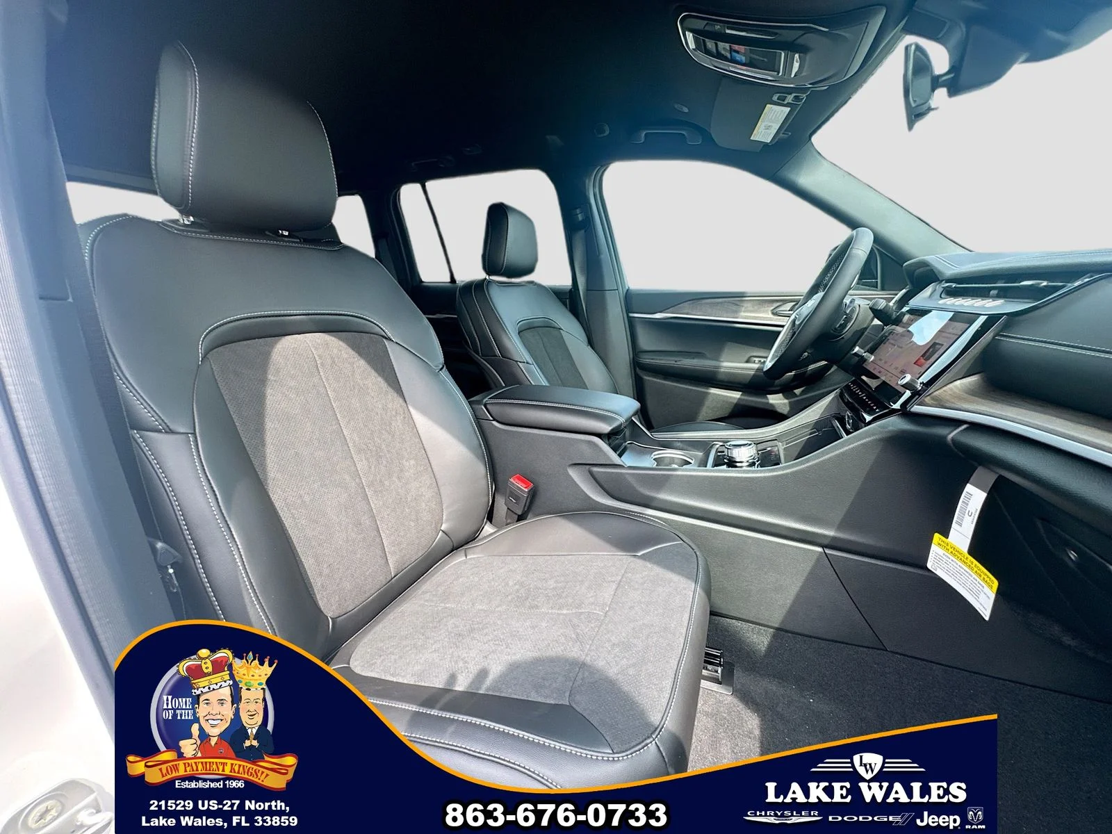 New 2026 Bright White Clearcoat Jeep Laredo image 27