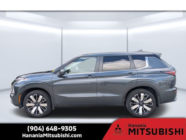 Used 2025 Gray Mitsubishi SE image 6