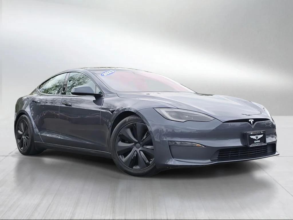 2023 Tesla Model S's photo