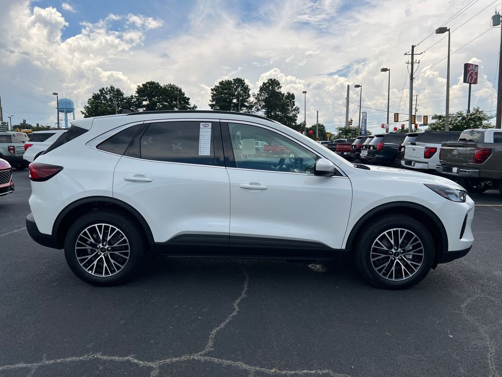 New 2026 White Ford Base image 8
