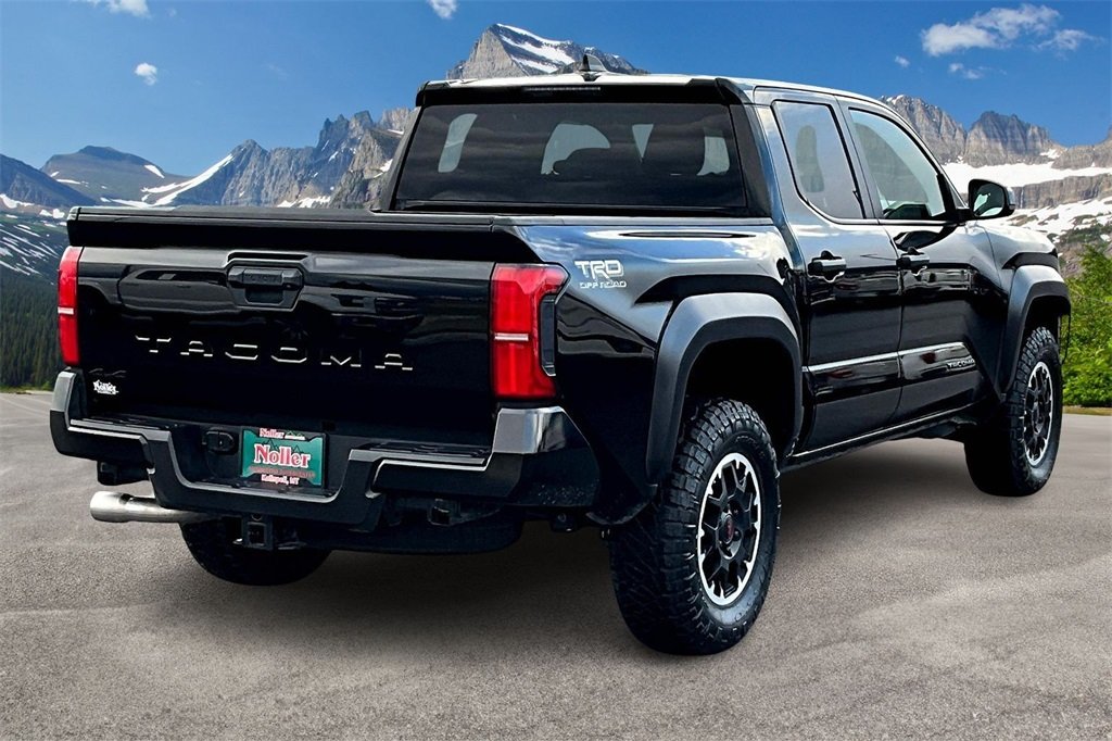 2024 Toyota Tacoma TRD Off-Road photo 2