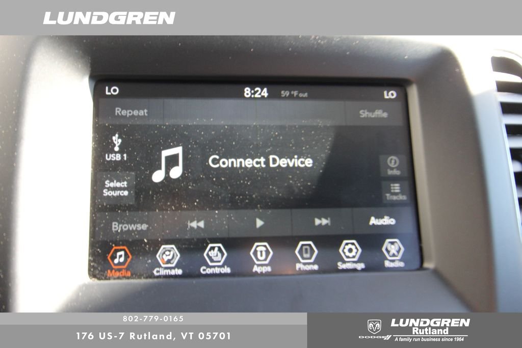 Used 2020 Green Jeep Latitude image 26