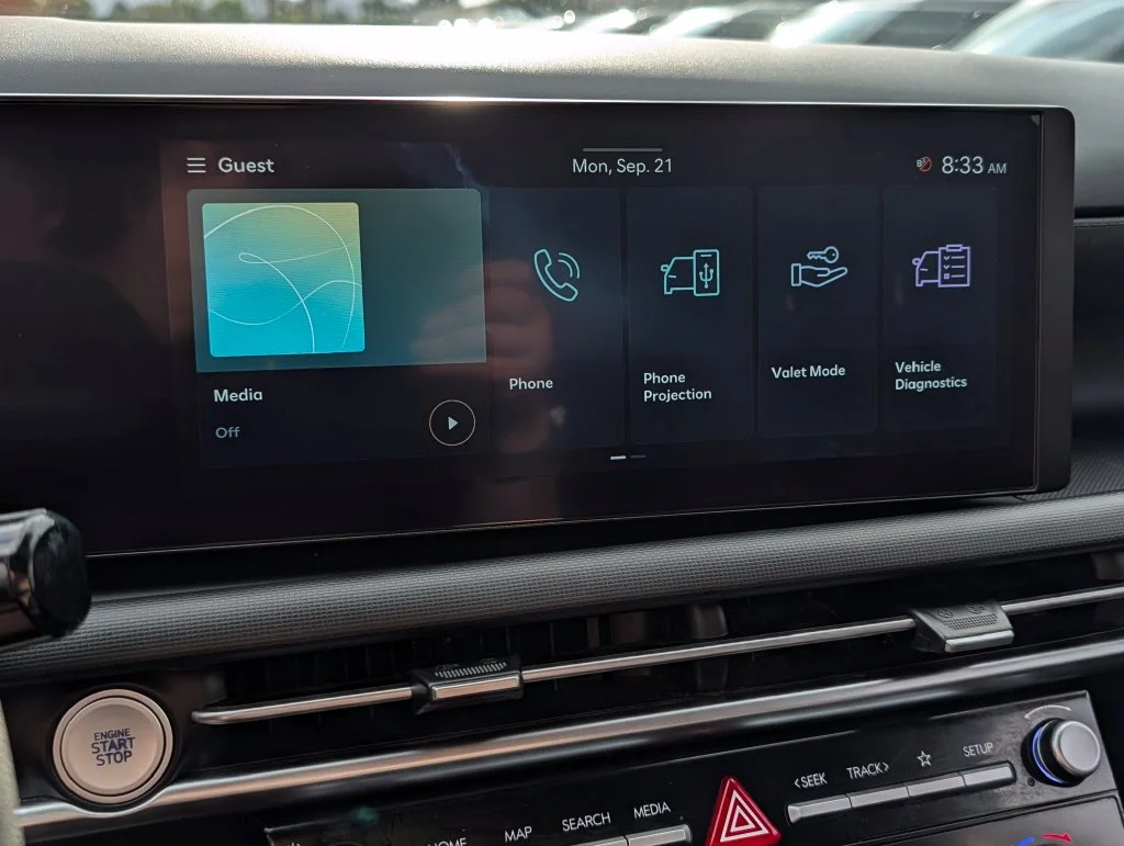 Used 2025 Gray Hyundai SEL image 22