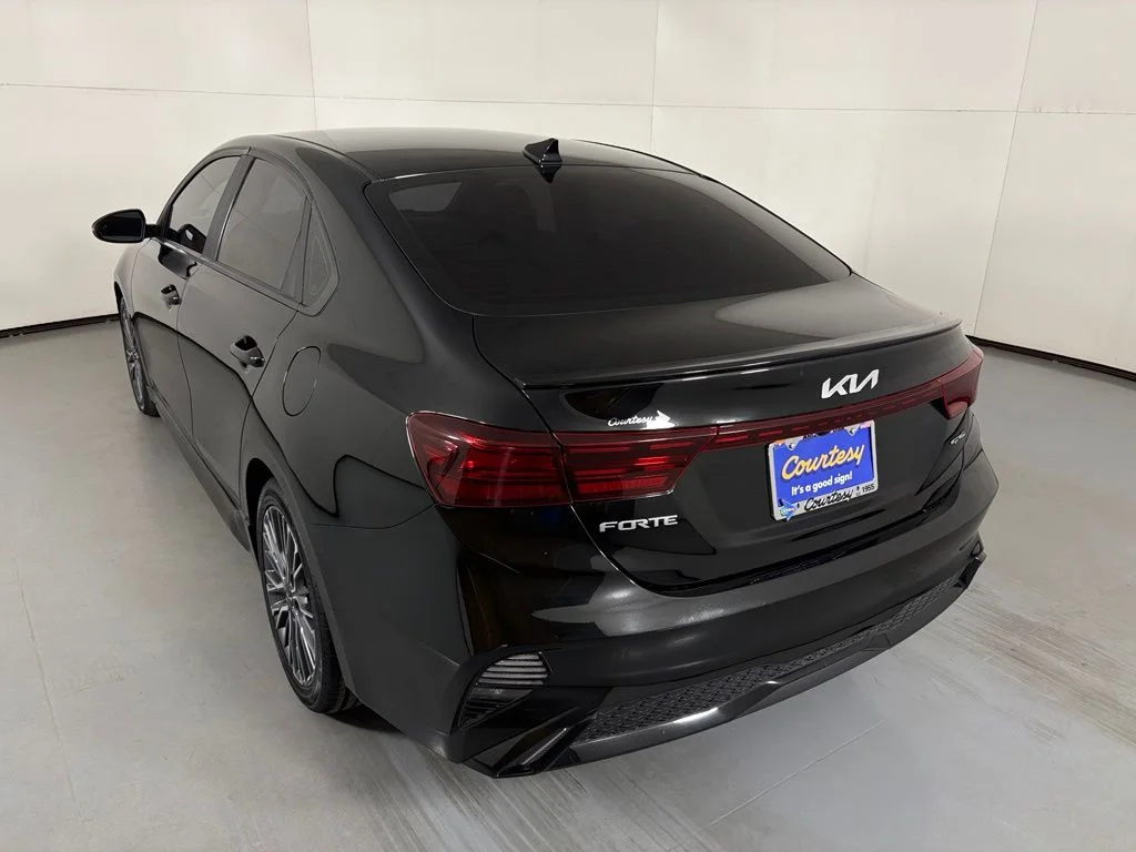 Used 2023 Black Kia GT-Line image 6