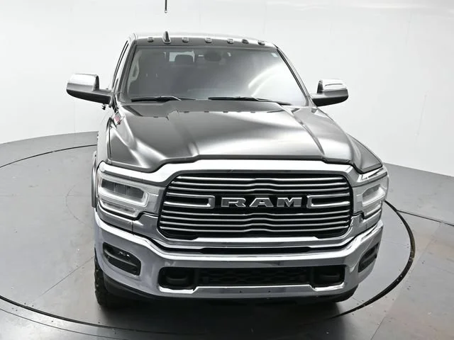 Used 2022 Diamond Black Crystal Pearlcoat Ram Laramie image 30