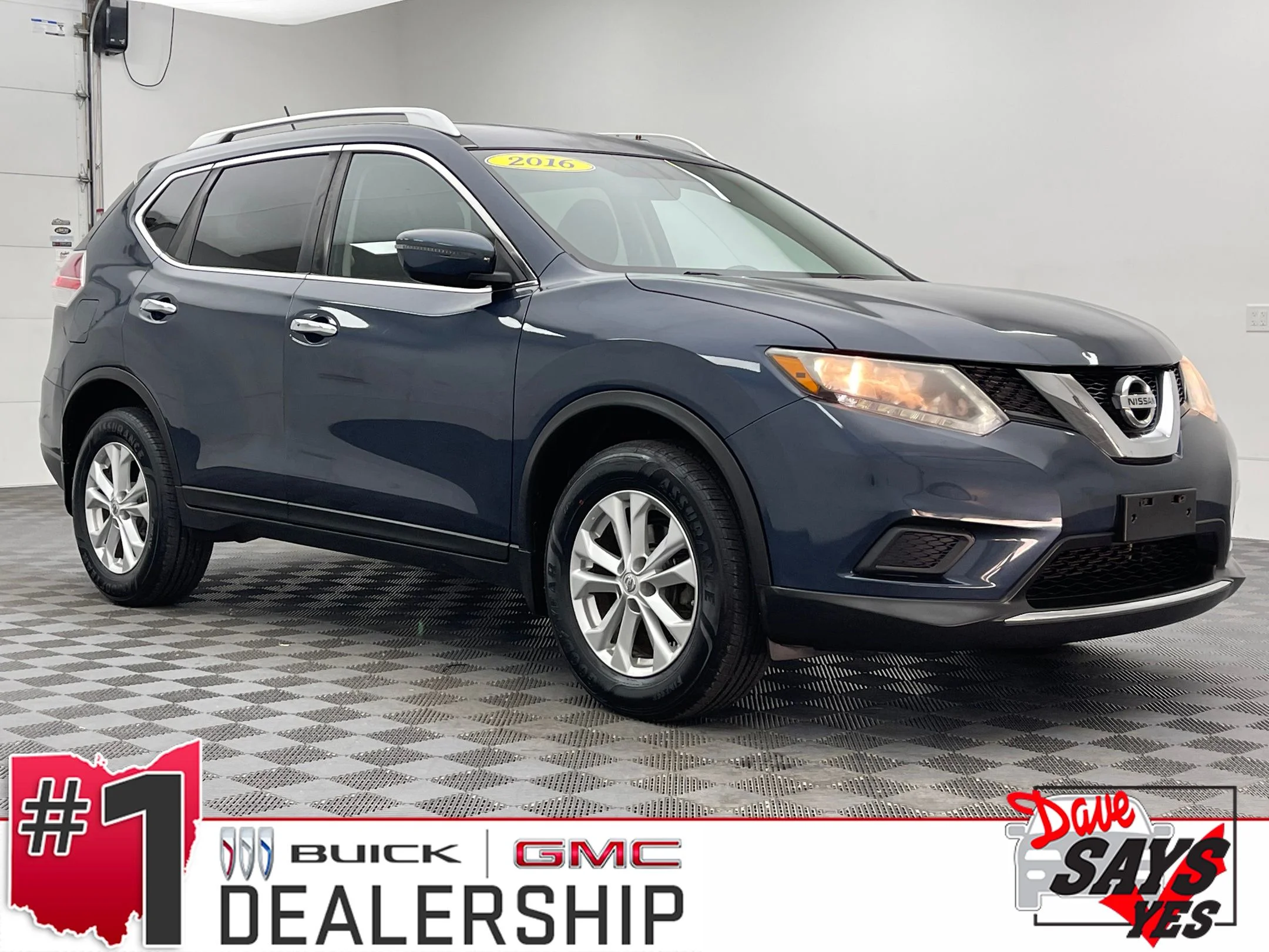 Used 2016 Arctic Blue Metallic Nissan SV image 1