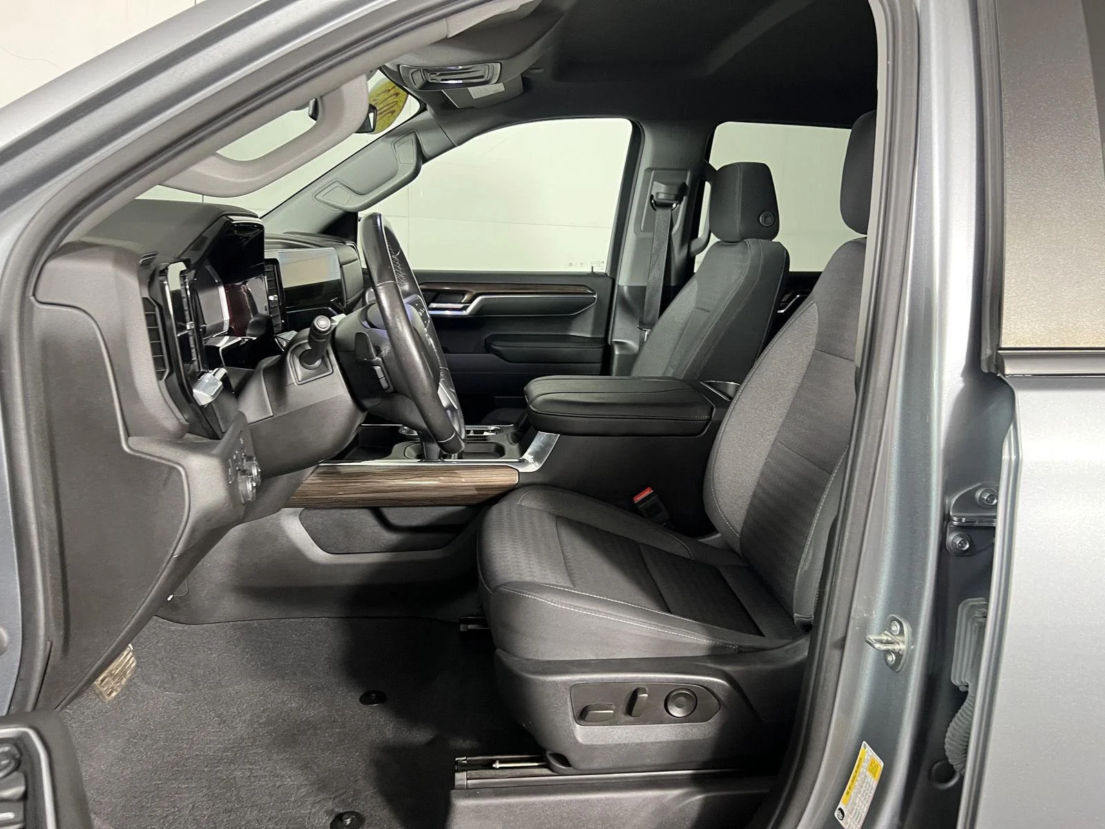 Used 2023 Sterling Gray Metallic Chevrolet RST image 11