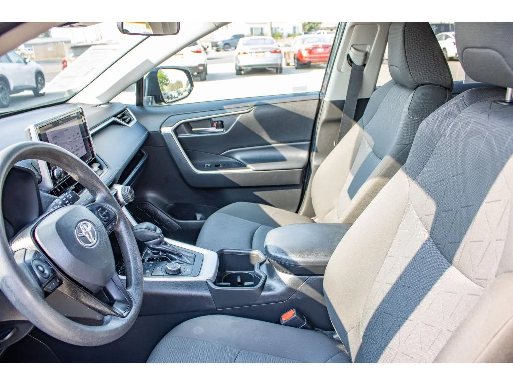 Used 2024 Magnetic Gray Metallic Toyota Hybrid XLE image 28