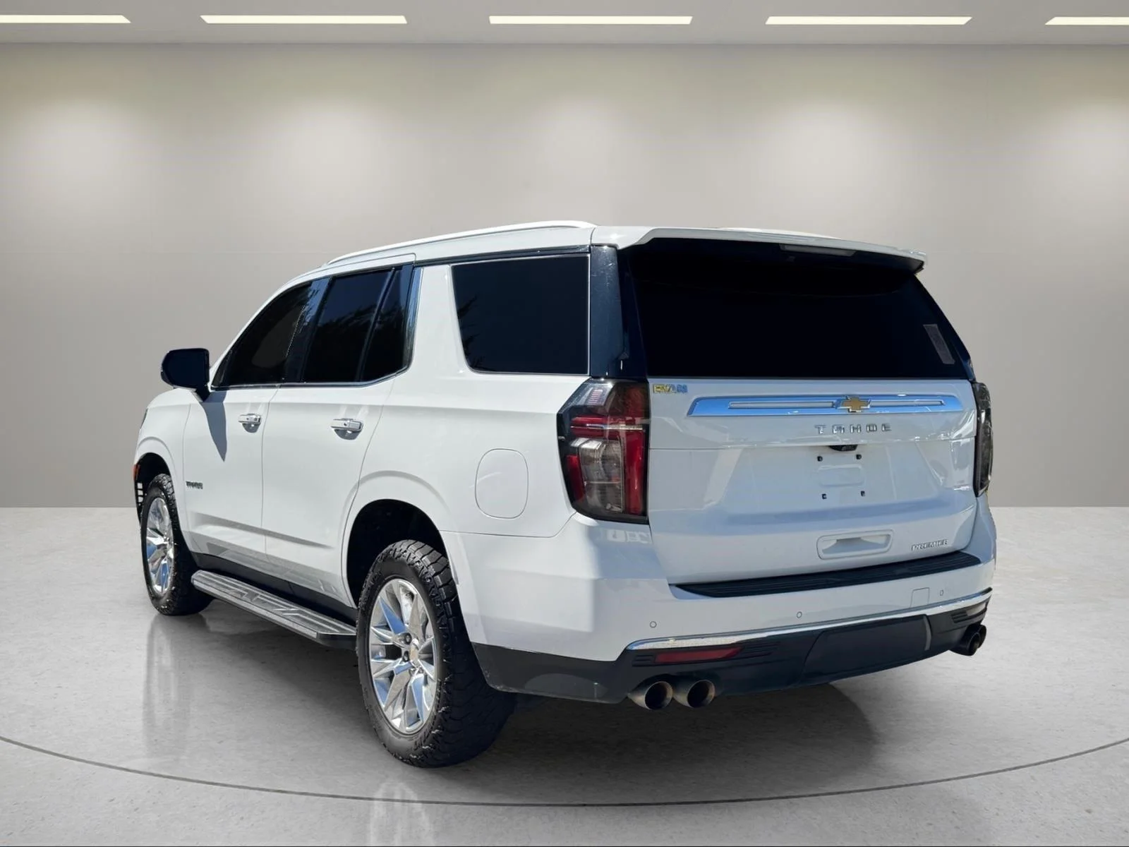 Used 2023 Summit White Chevrolet Premier image 3