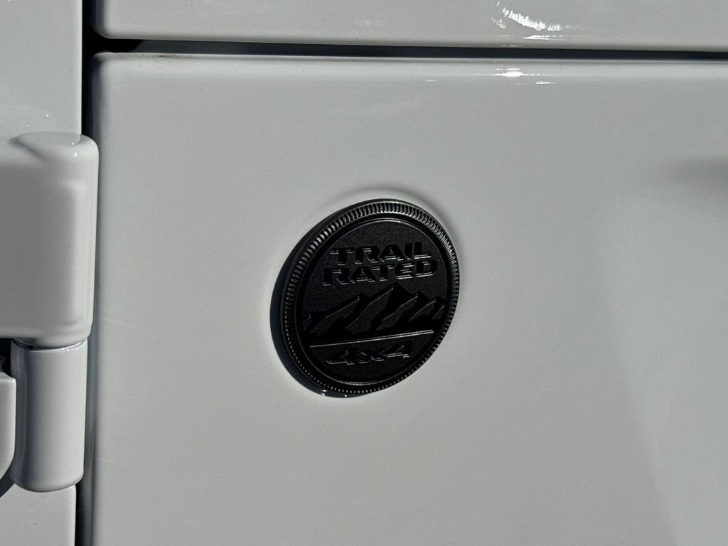 New 2026 Bright White Clear-Coat Exterior Paint Jeep Willys image 7
