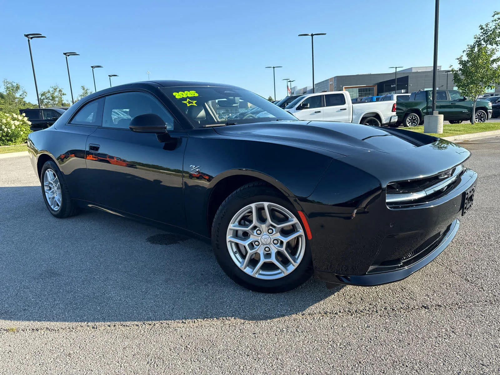 Used 2025 Dodge Charger Daytona R/T with VIN 2C3CDBCK7SR538587 for sale in Kansas City