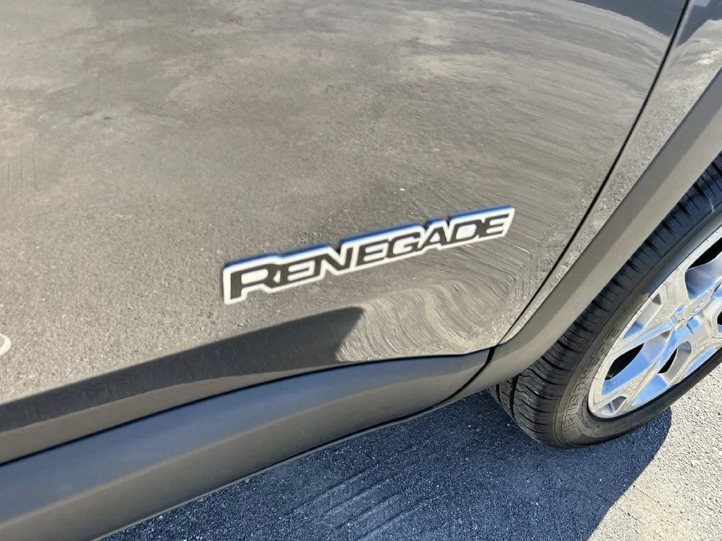 Used 2020 Gray Jeep Limited image 30