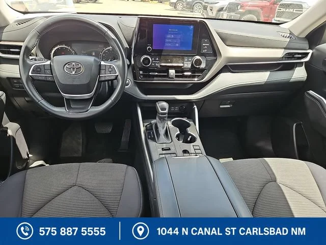2024 Toyota Highlander LE - Photo 12