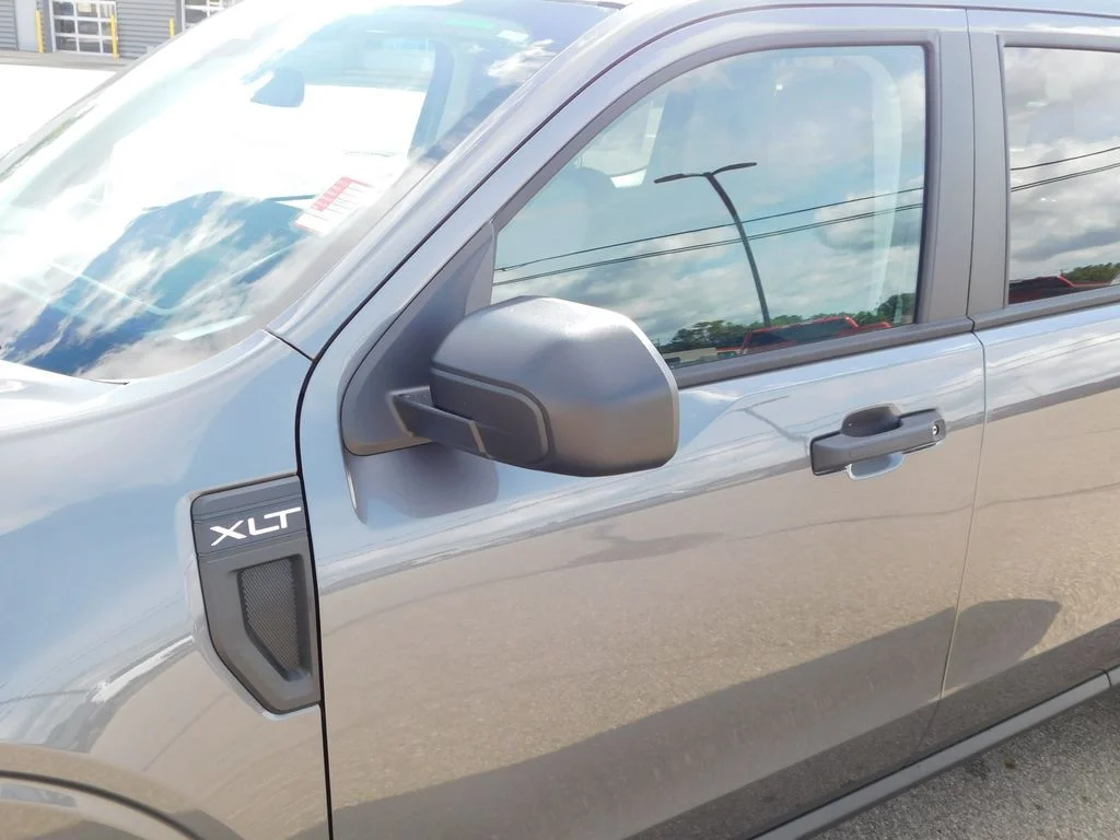 New 2026 Carbonized Gray Metallic Ford XLT image 14