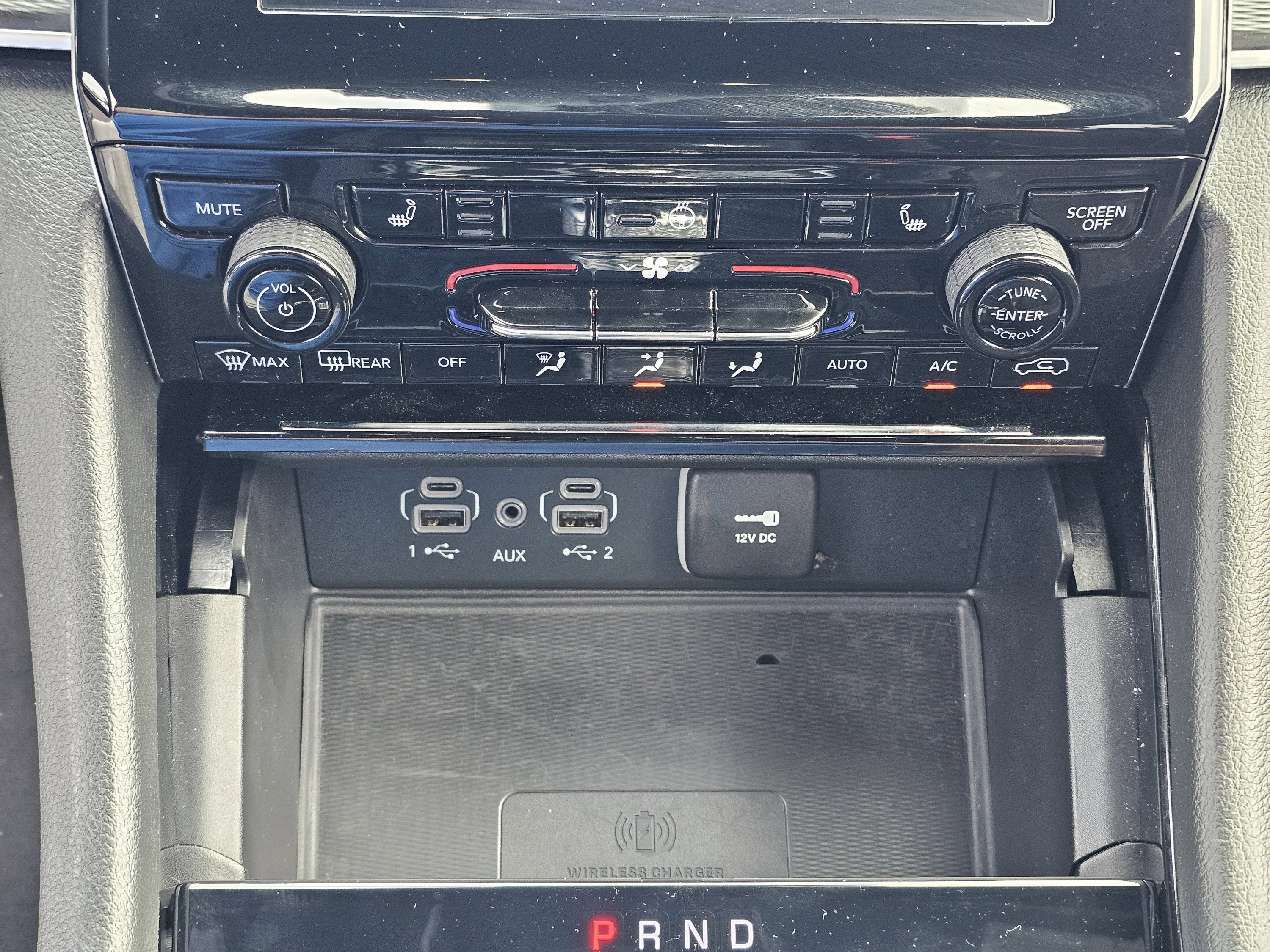 Used 2023 Silver Zynith Jeep Altitude image 28