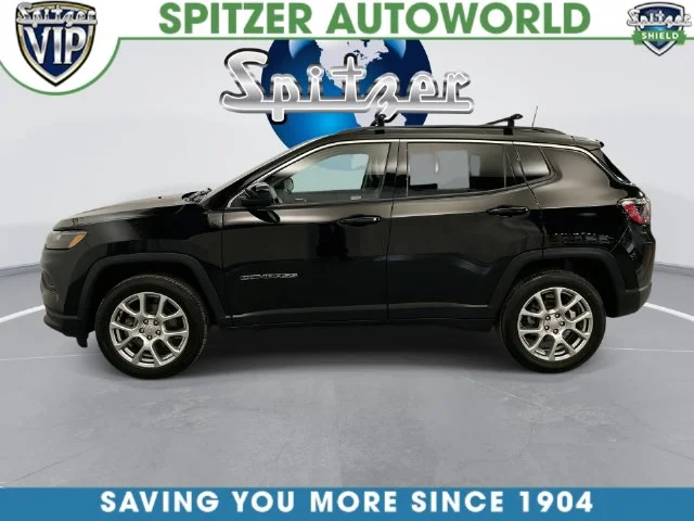 Used 2022 Black Jeep Latitude Lux image 7