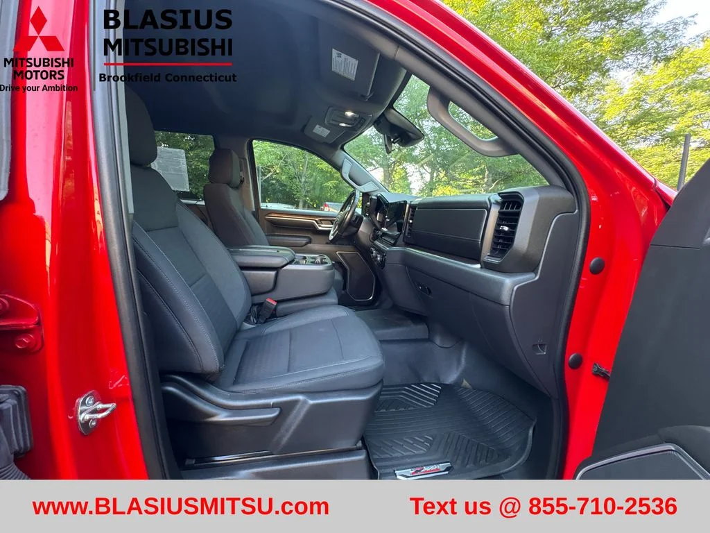 Used 2022 Red Chevrolet LT Trail Boss image 49