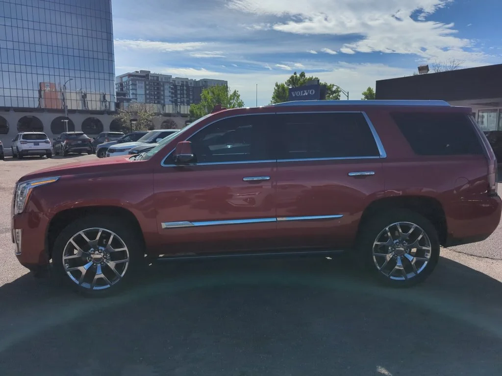 Used 2015 Red Cadillac Premium image 4