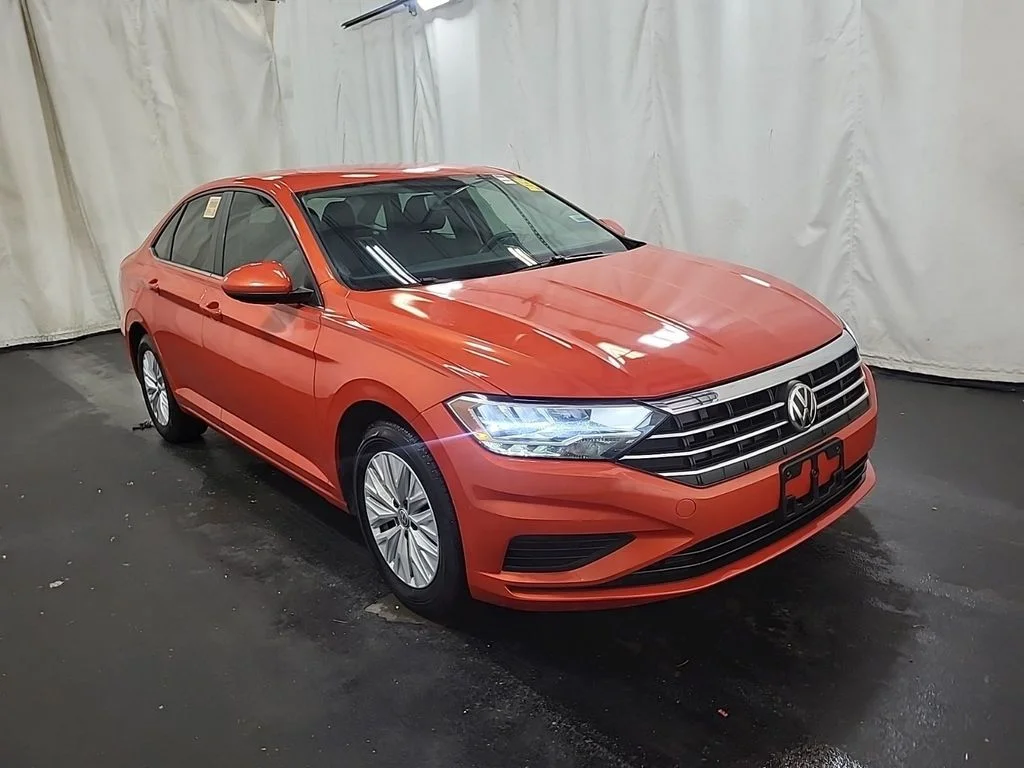 Used 2019 Orange Volkswagen 1.4T S image 3