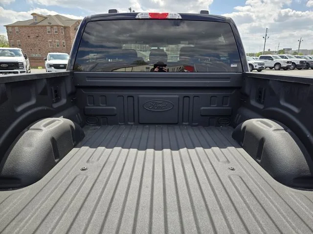 Used 2024 Black Ford XLT image 17