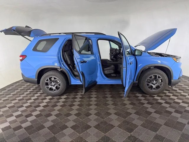Used 2025 Blue Honda TrailSport image 14
