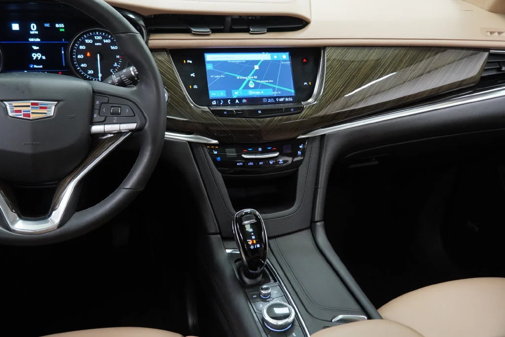 Used 2020 White Cadillac Premium Luxury image 25