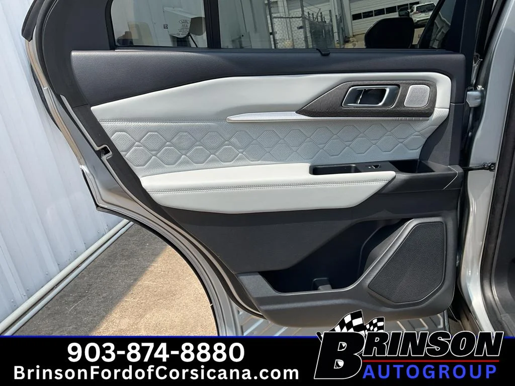 Used 2025 Iconic Silver Metallic Ford Platinum image 19