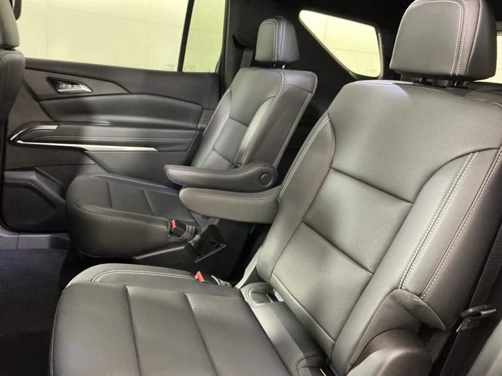New 2027 Gray Chevrolet LT image 8