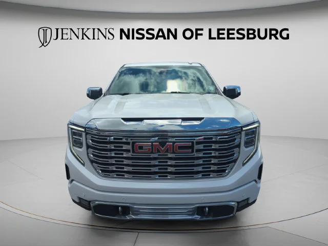 Used 2023 White GMC Denali image 15