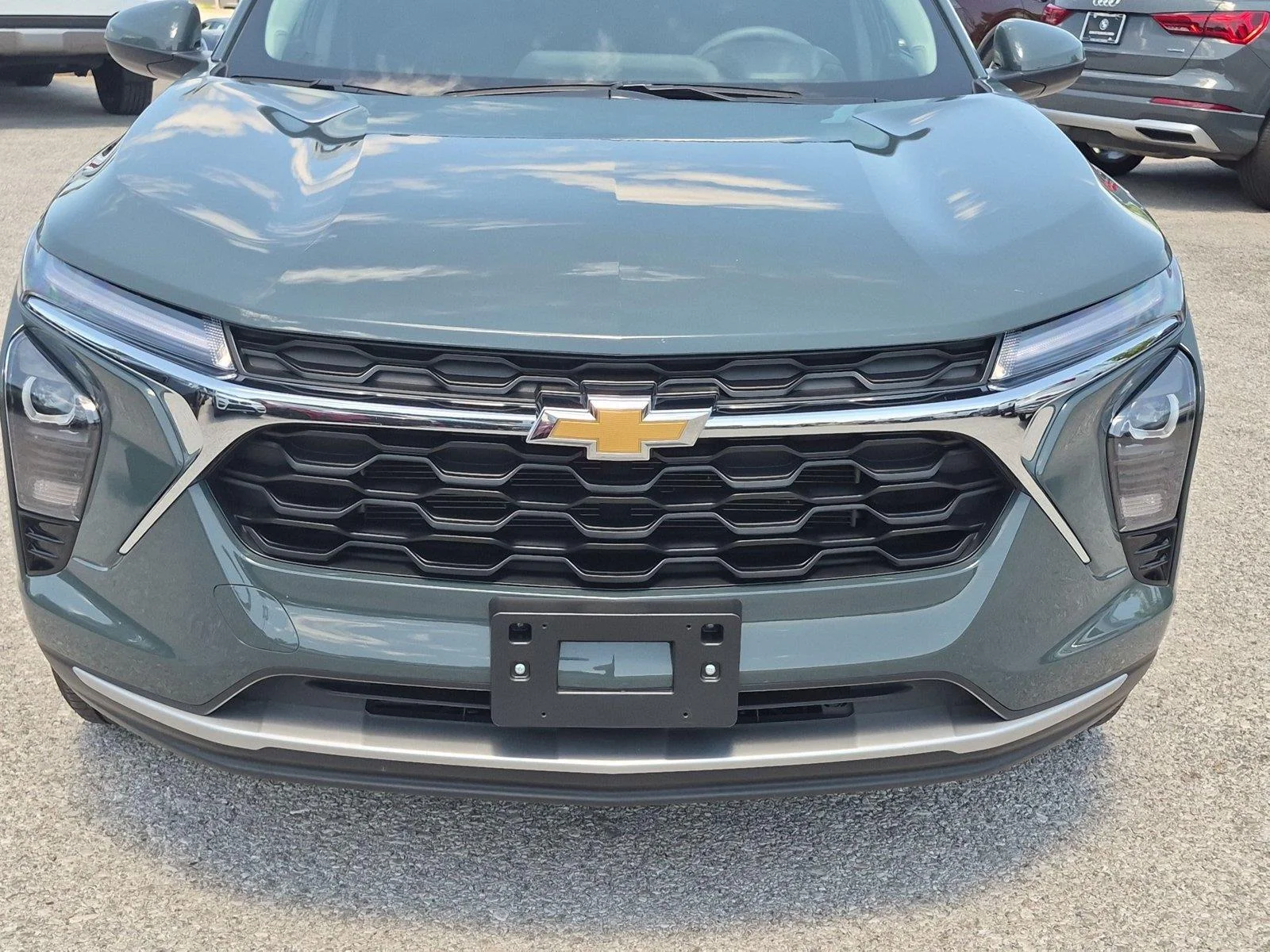 Used 2025 Cypress Gray Chevrolet LT image 14