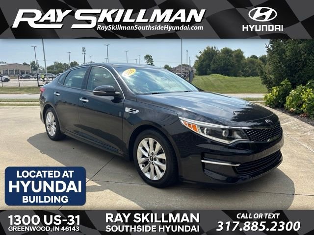 Used 2016 Black Kia EX image 1