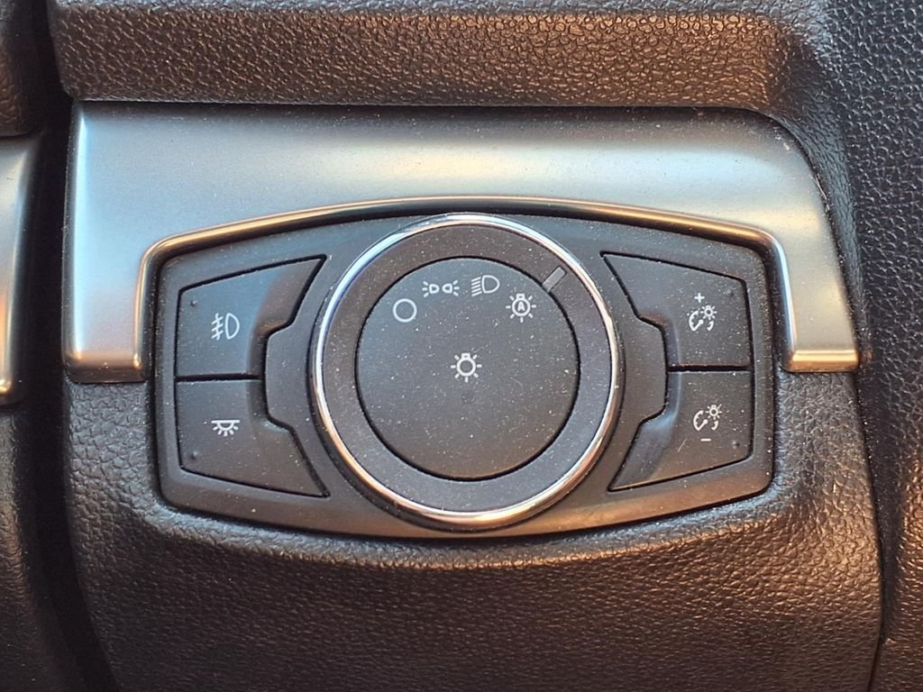 Used 2018 Black Ford XLT image 20