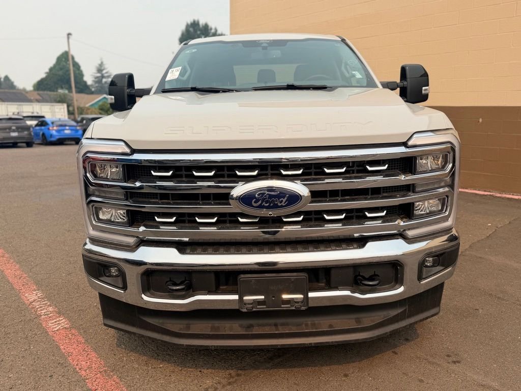 Used 2025 Gray Ford Lariat image 13