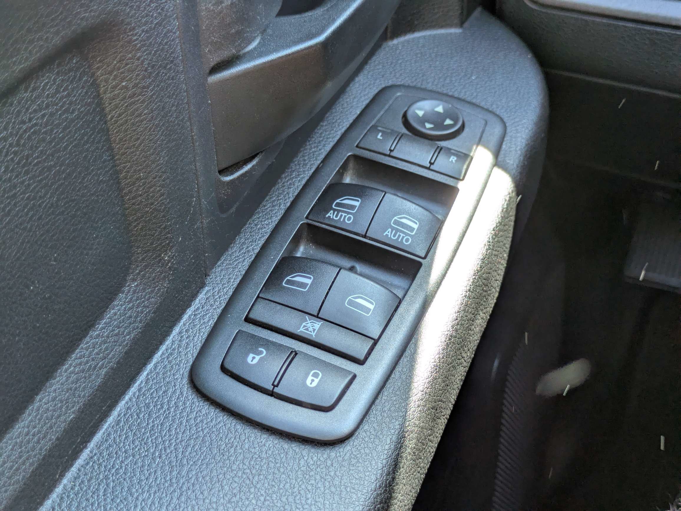 Used 2017 Black Ram Tradesman image 19