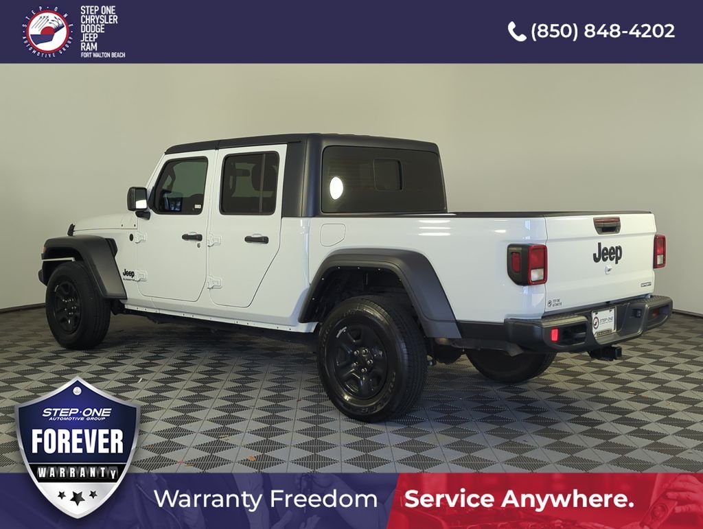 Used 2021 White Jeep Sport image 4