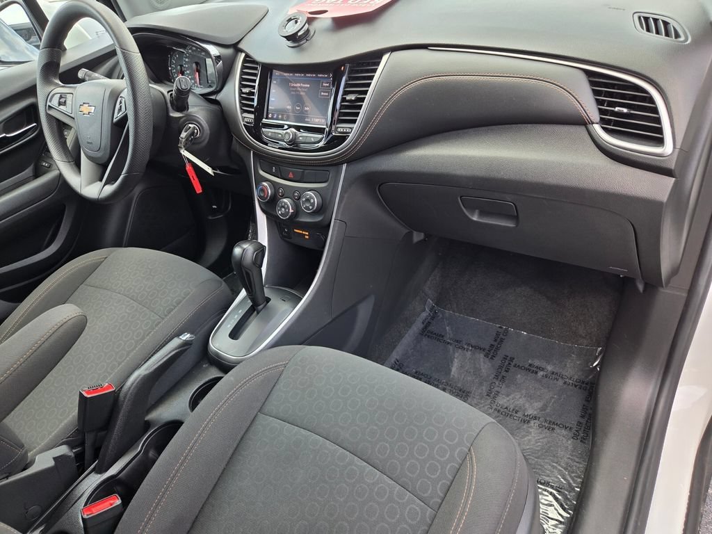 2022 Chevrolet Trax LS - Photo 15