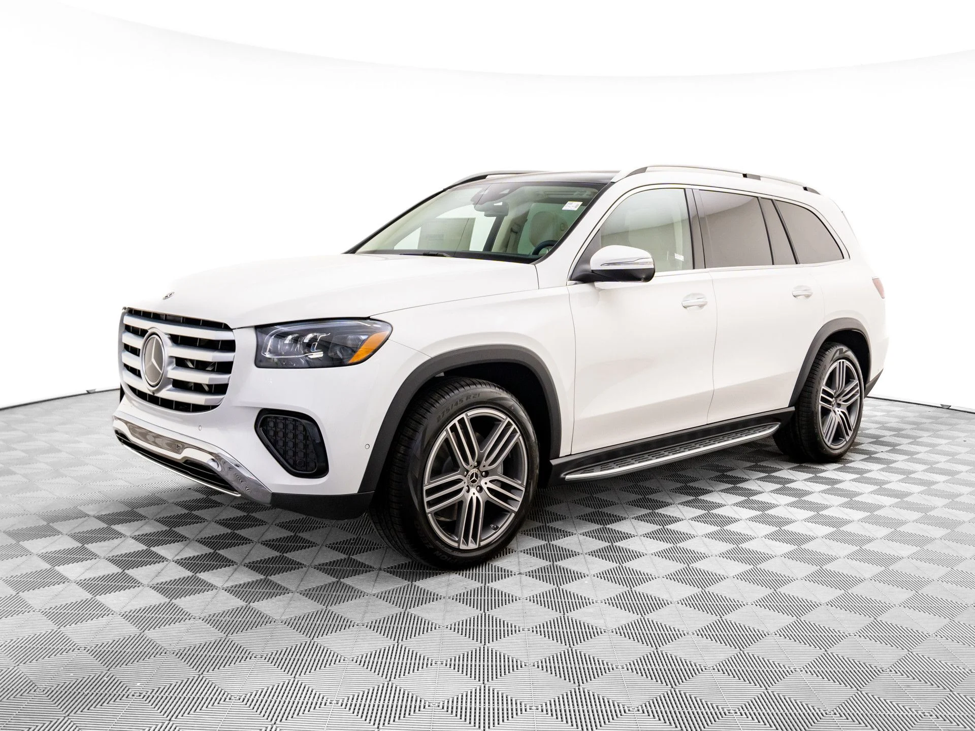 New 2026  Mercedes-Benz GLS 450 image 1