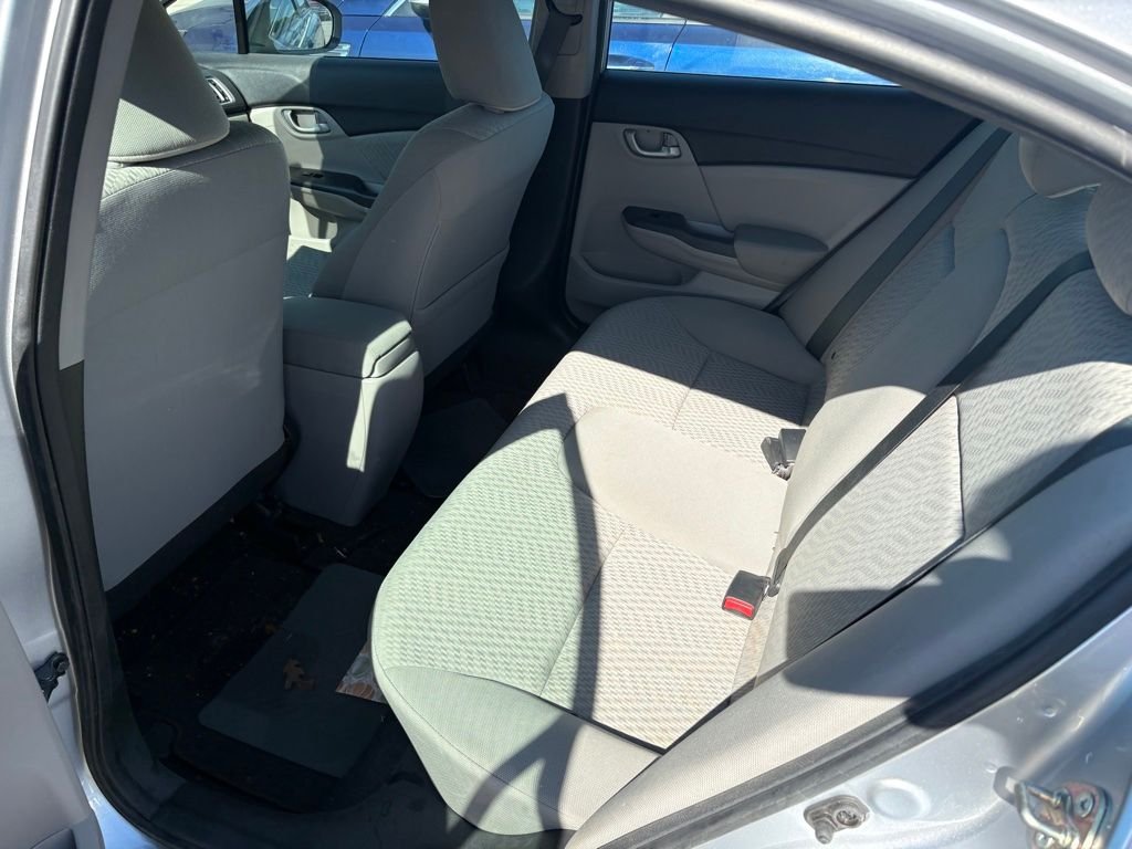Used 2015  Honda LX image 6