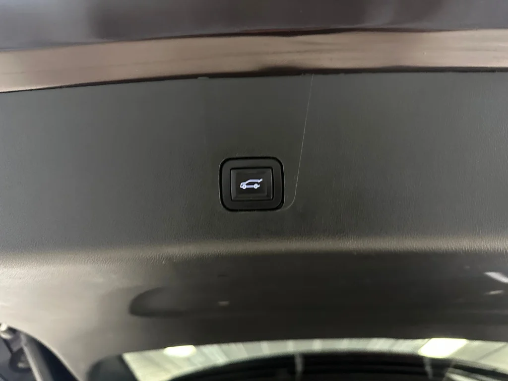 2020 Chevrolet Traverse 1LT - Photo 26