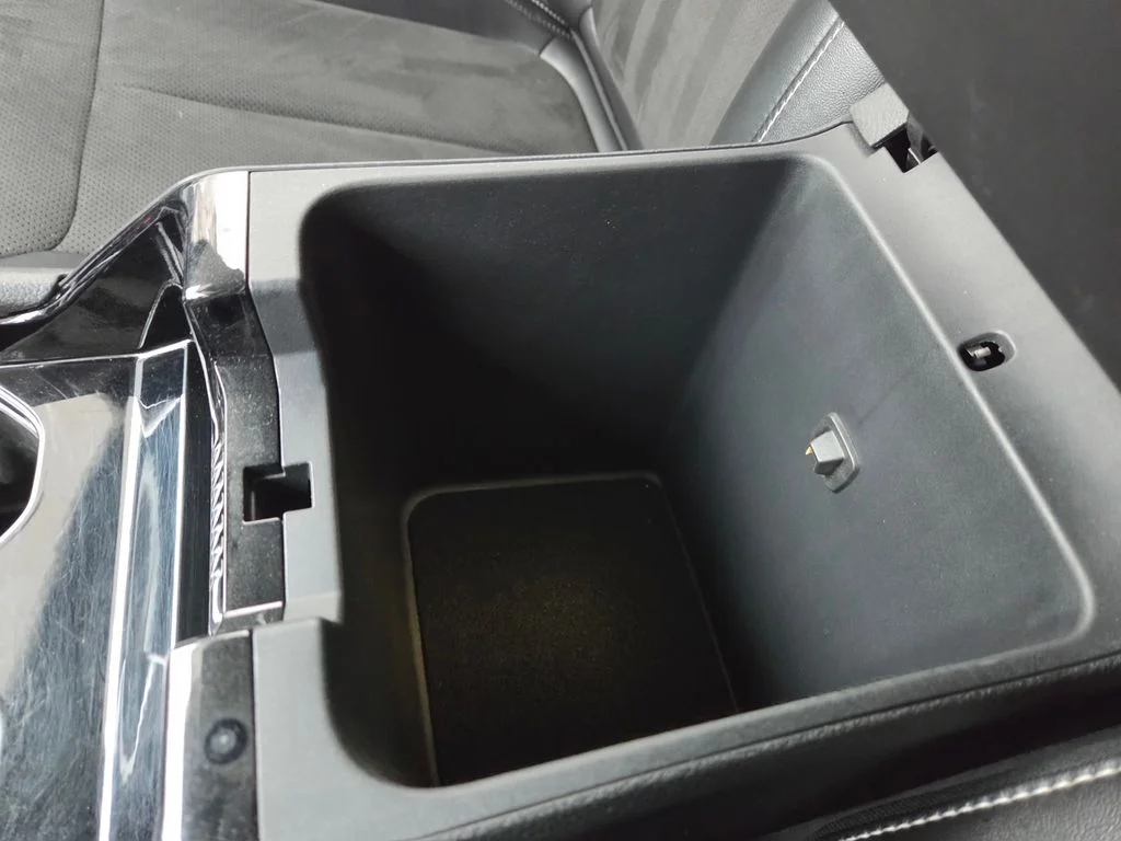 Used 2023 Gray Jeep Altitude X image 13