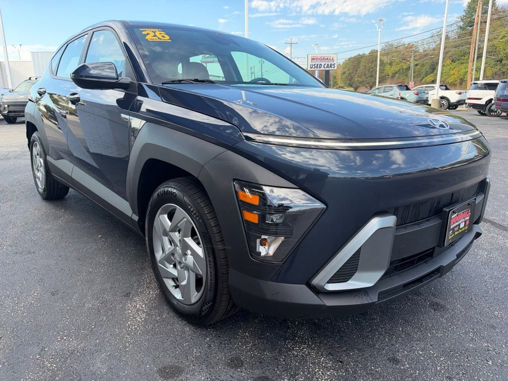 Used 2026 Denim Blue Hyundai SE image 4