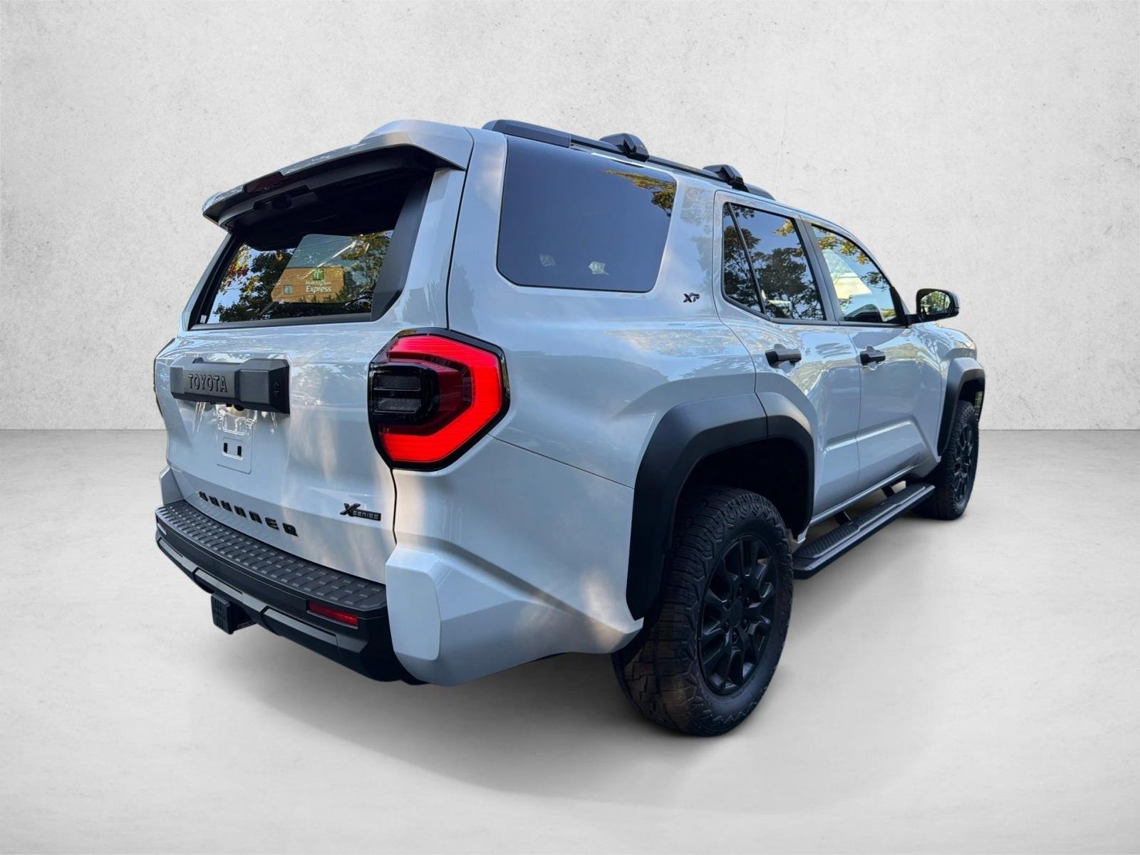 New 2026 Ice Cap Toyota SR5 image 3