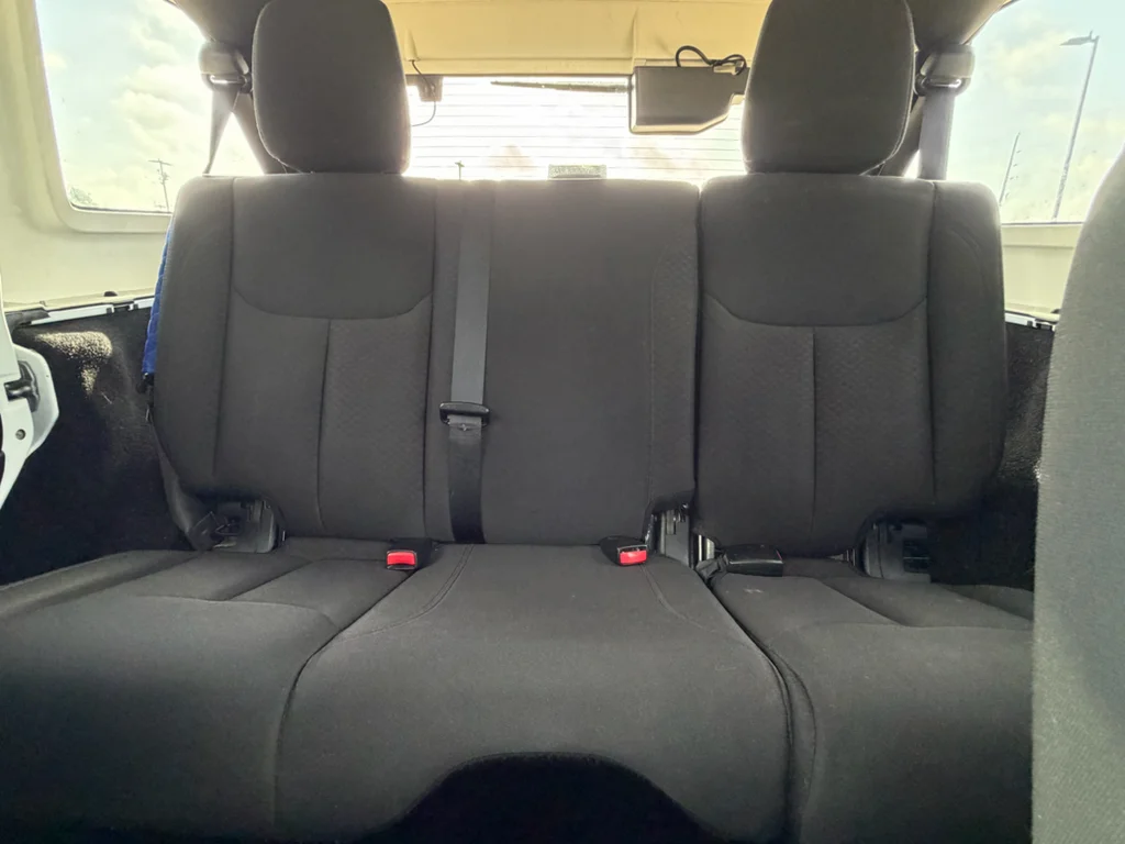 Used 2015 Bright White Clearcoat Jeep Sport image 23