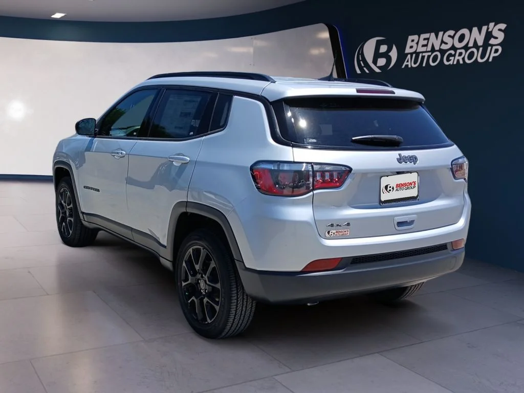 New 2026 Silver Jeep Latitude image 3