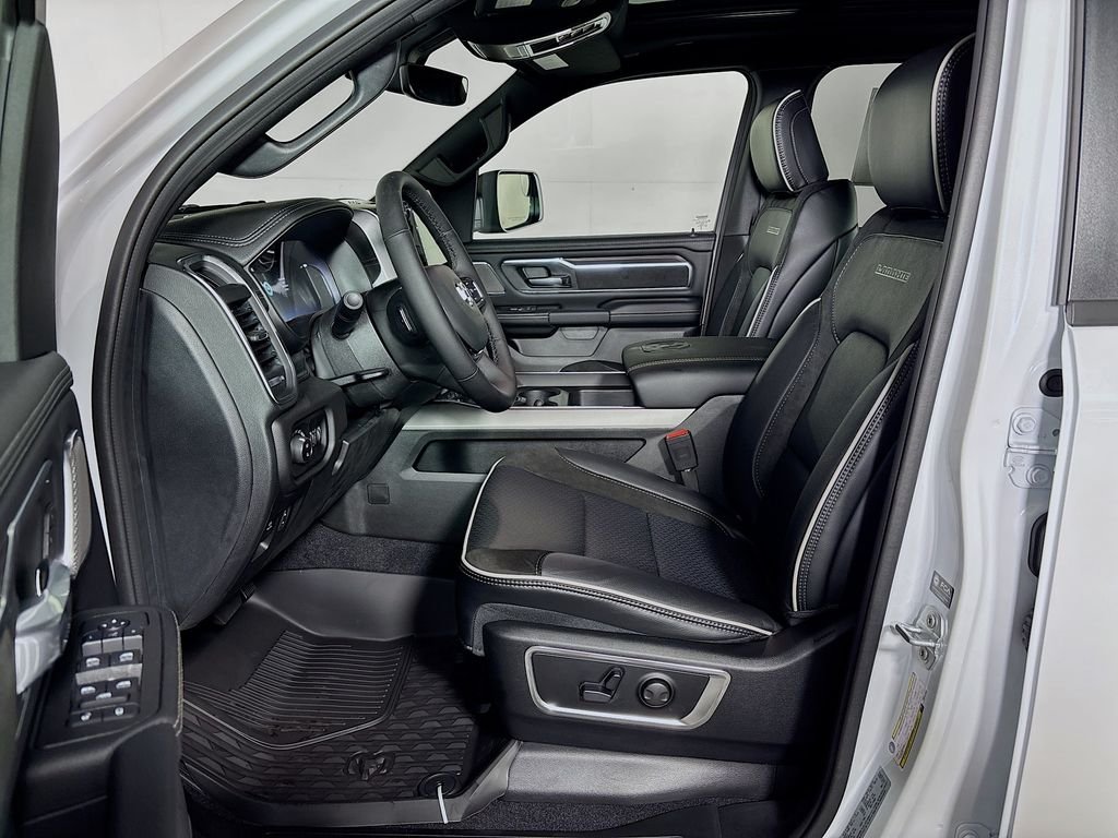 2026 RAM 1500 Laramie - Photo 11