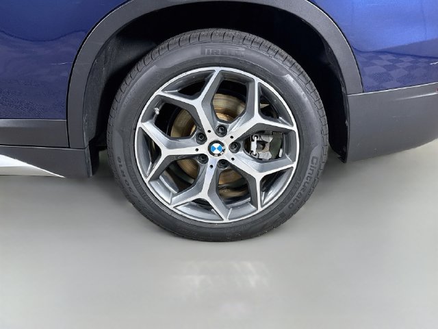 Used 2018 Blue Metallic BMW xDrive28i image 29